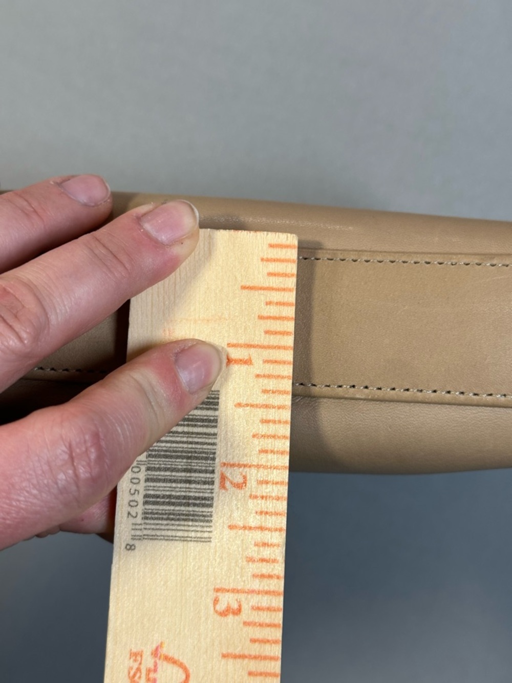VINTAGE Coach 80s/90s Crossbody Leather Slim Zip Bag/Purse, Taupe/Tan - Picture 11 of 16